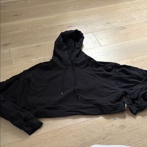 Alo Black Cropped Hoodie
